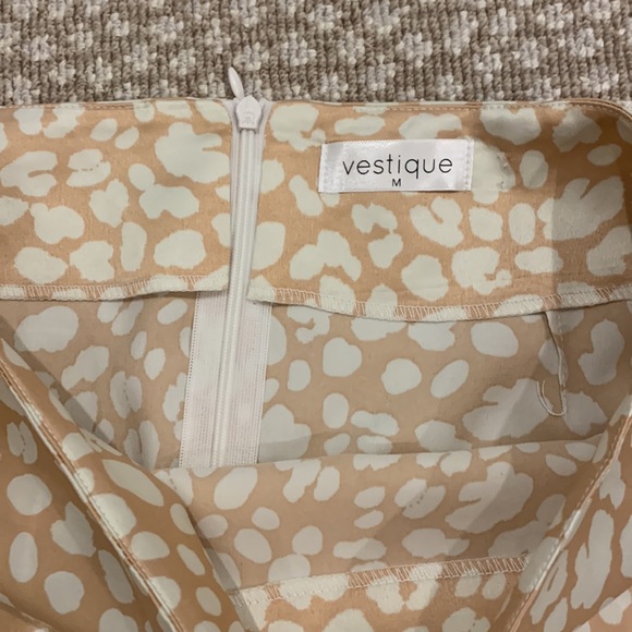 Blush leopard silky midi skirt - Picture 3 of 3